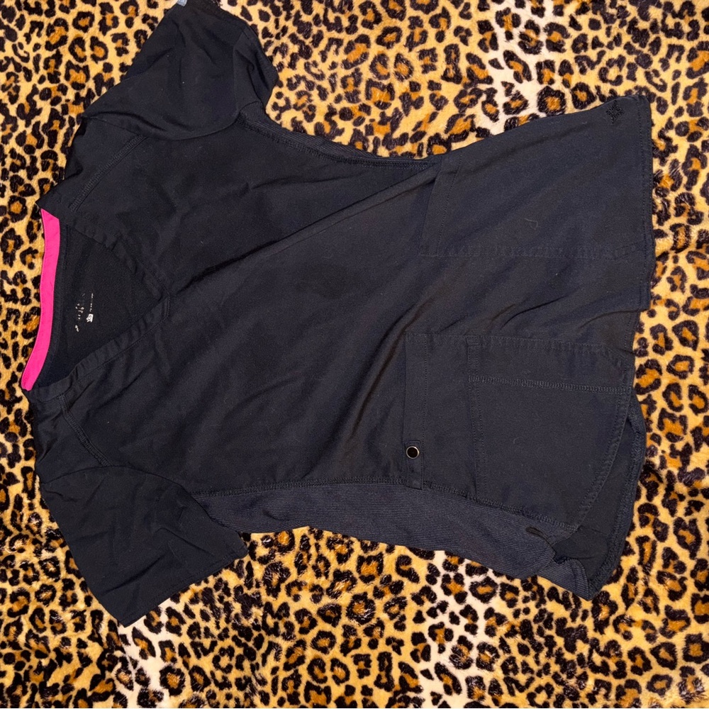 Black 2 pocket scrub top